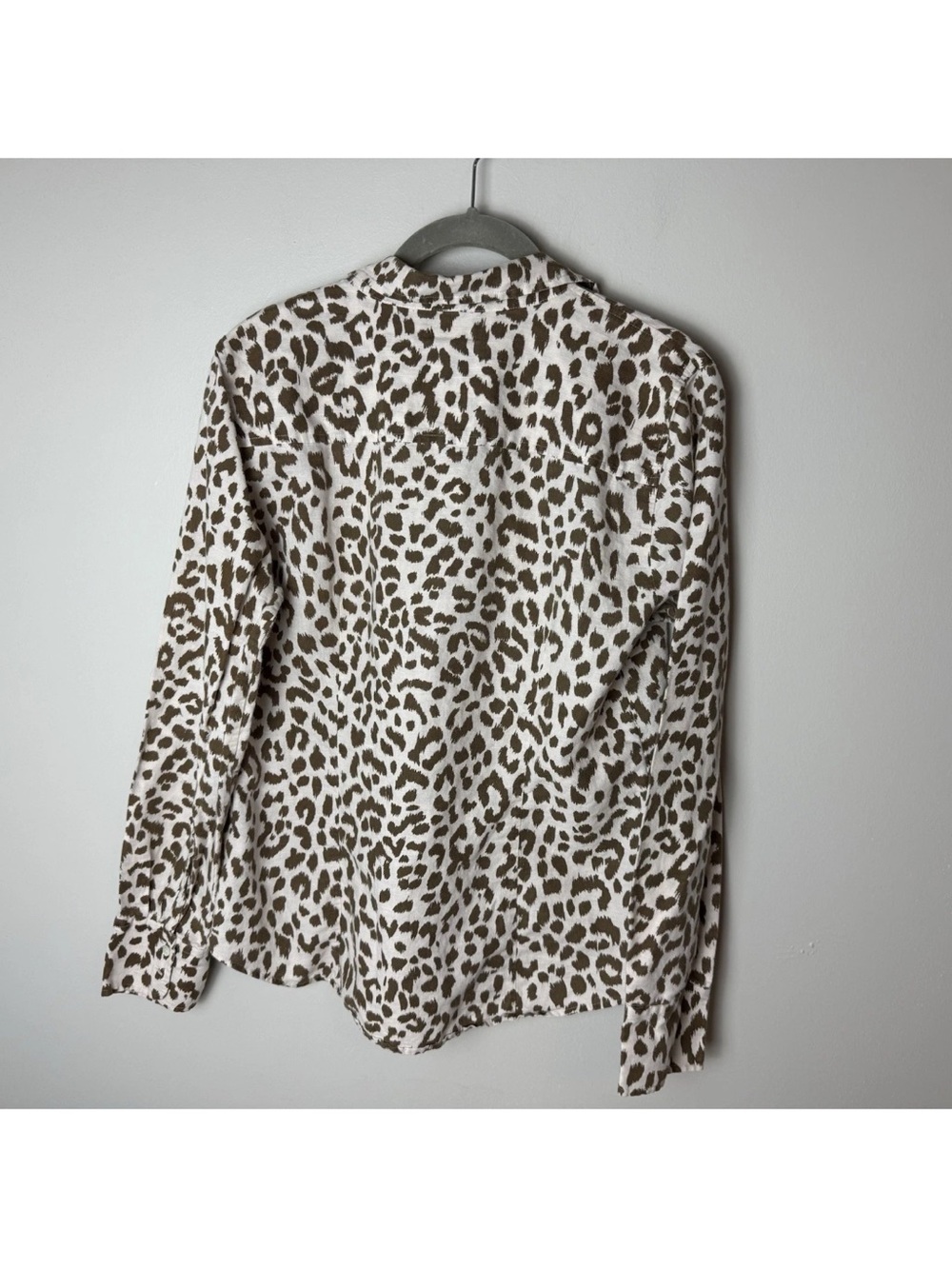 J. Crew Perfect Shirt Size 8 Long Sleeves Linen Cotton Blend Neutral Leopard - Picture 4 of 6